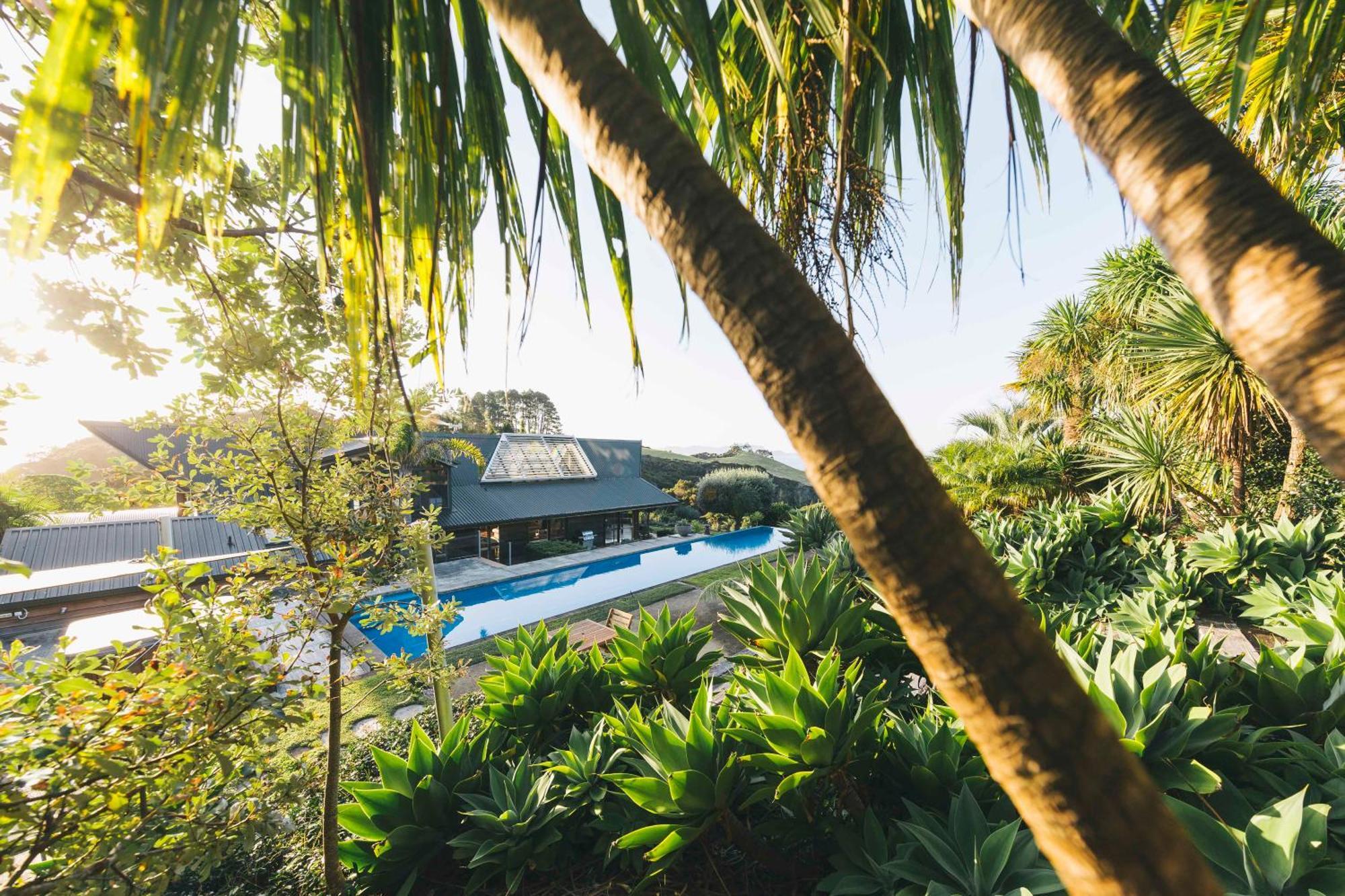 Eagles Nest Villa Russell Exterior photo